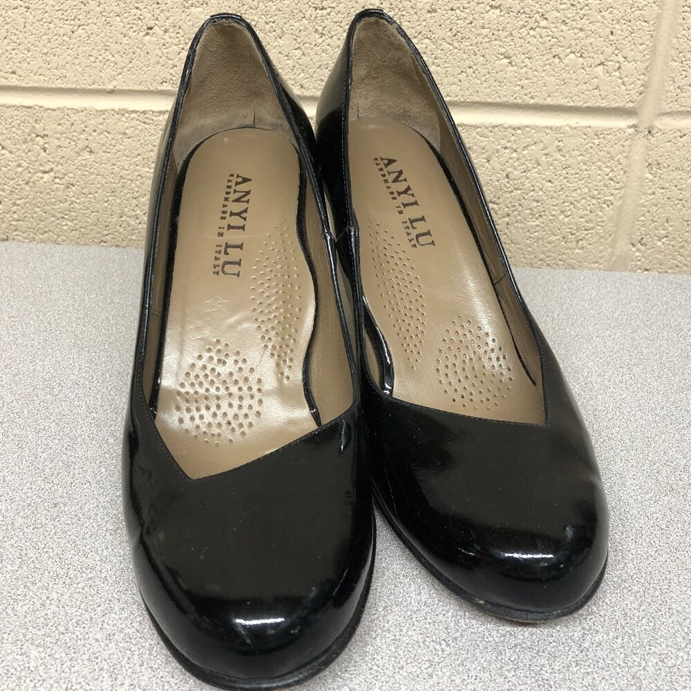 Anyi Lu Black Patent Leather Pump Ladies Size 38 1/2